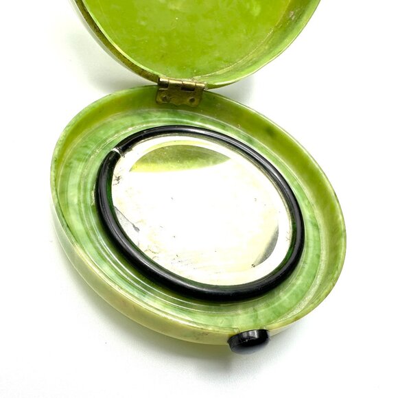 1920s Art Deco Celluloid Compact—Green Marbleized Powder Case with Beveled—GUC - Picture 3 of 9